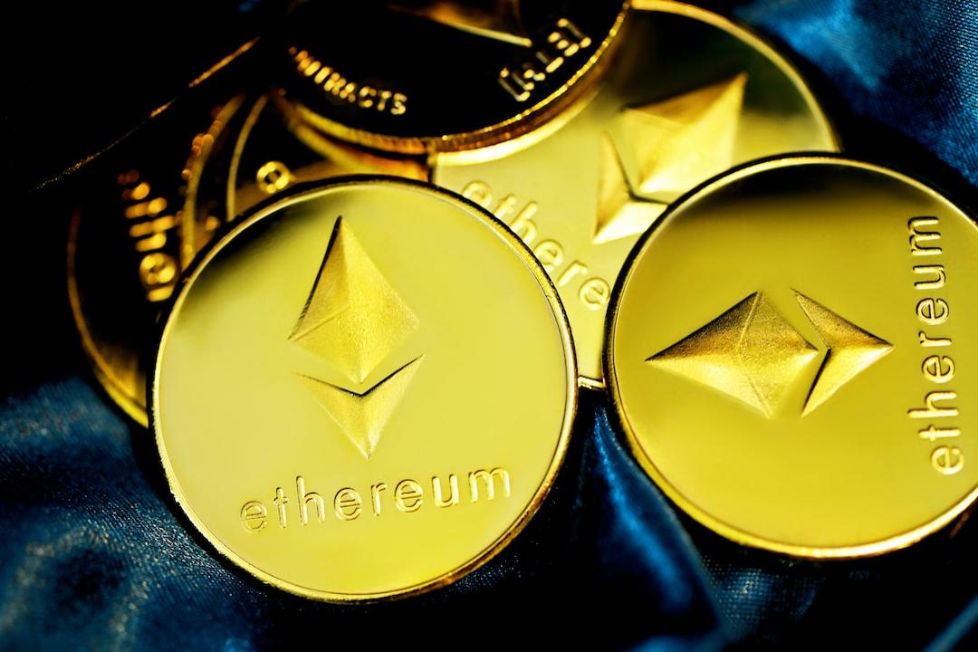 比特币下跌，以太坊、XRP和狗狗币在美联储主席最后一次杰克逊霍尔演讲前下滑